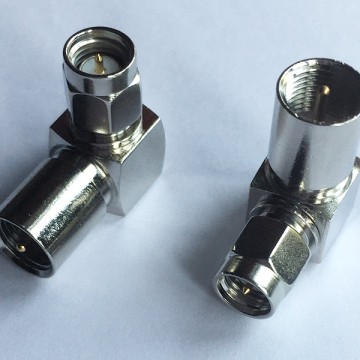 Right Angle FME Male to SMA Male RF Adapter
